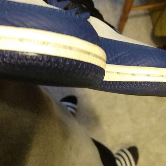 Air Jordan 1 High  it's an old colorway I think it's called m.nightnavy,red,sail - Picture 8 of 14